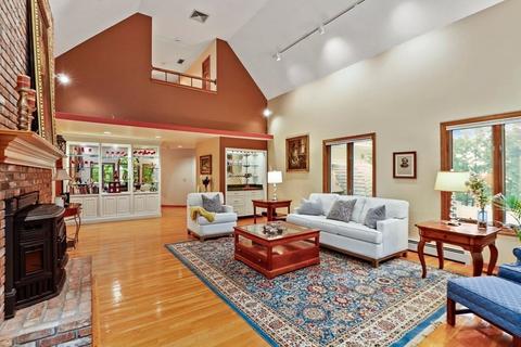 62 Whisper Dr, Worcester, MA 01609 photo 3