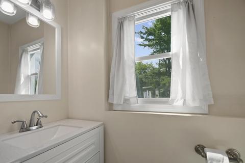 17 Parker St, Maynard, MA 01754 photo 11