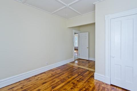 61 Euclid Ave, Springfield, MA 01108 photo 21