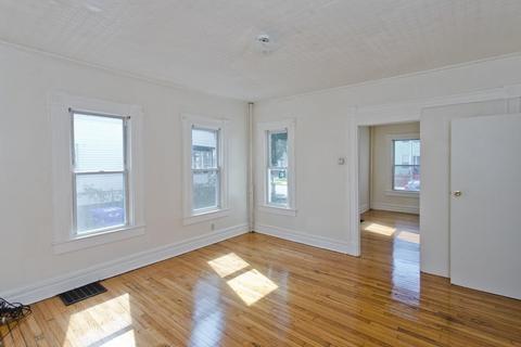 61 Euclid Ave, Springfield, MA 01108 photo 10