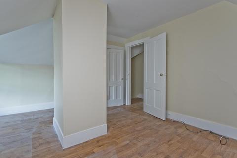 61 Euclid Ave, Springfield, MA 01108 photo 32