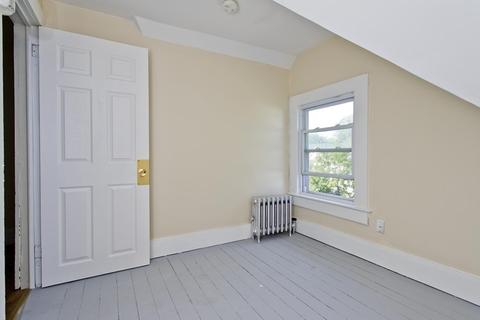 61 Euclid Ave, Springfield, MA 01108 photo 35