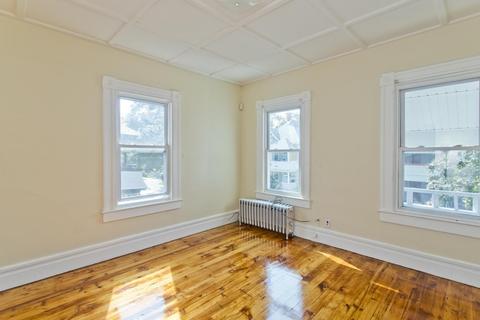 61 Euclid Ave, Springfield, MA 01108 photo 29