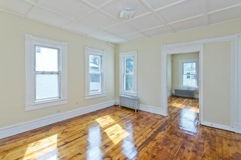 61 Euclid Ave, Springfield, MA 01108 photo 23