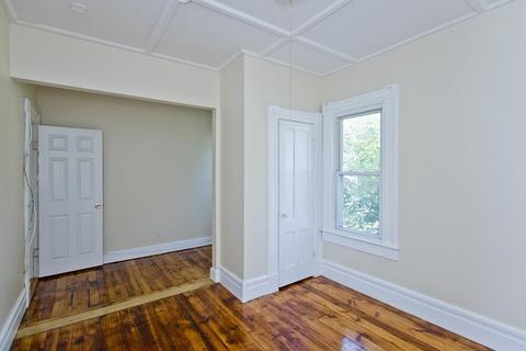 61 Euclid Ave, Springfield, MA 01108 photo 22