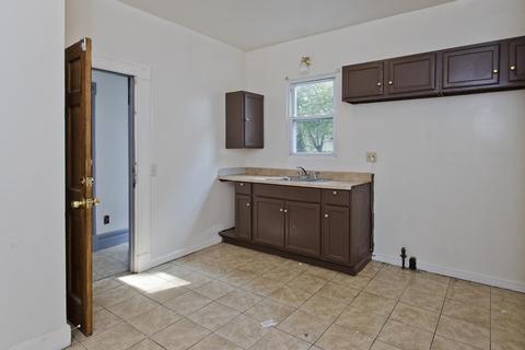 61 Euclid Ave, Springfield, MA 01108 photo 14