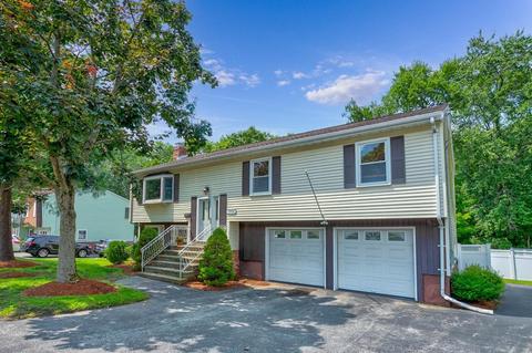 1046 Main St, Reading, MA 01867 photo 1