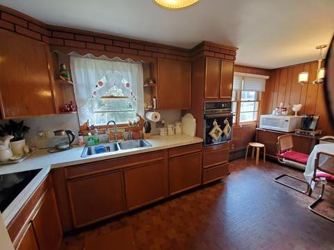 29 Raylo St, Chicopee, MA 01013 photo 12