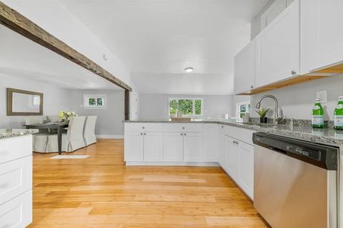 5 Winter St, Wareham, MA 02576 photo 2