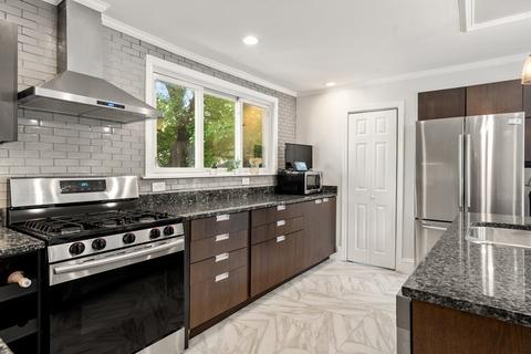 72 Barrows St, Dedham, MA 02026 photo 6