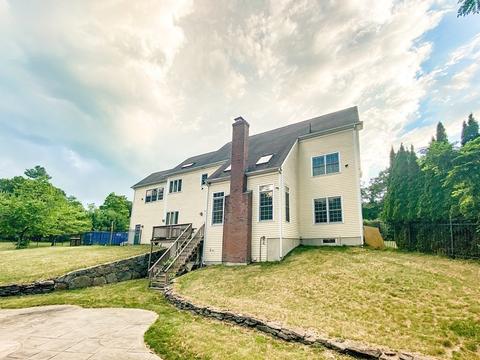 8 Juniper Rd, Upton, MA 01568 photo 4