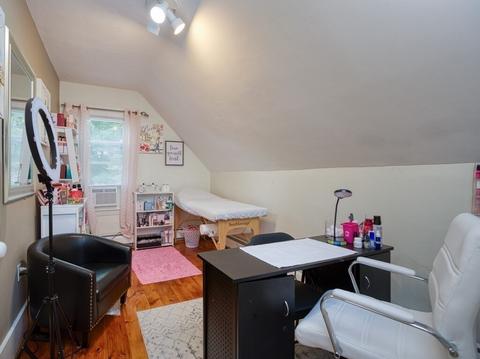 348 Hamilton St, Worcester, MA 01604 photo 24