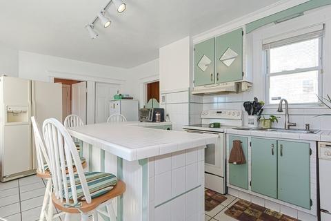 27 Whipple St, Worcester, MA 01607 photo 8