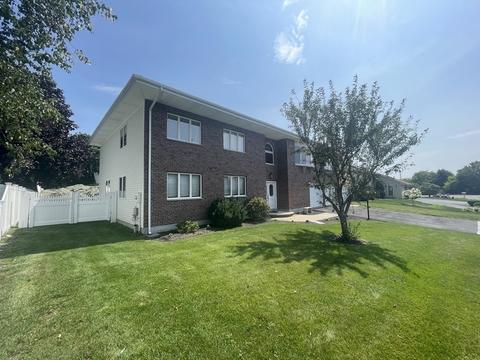 6 Thomas Cir, Stoneham, MA 02180 photo 3