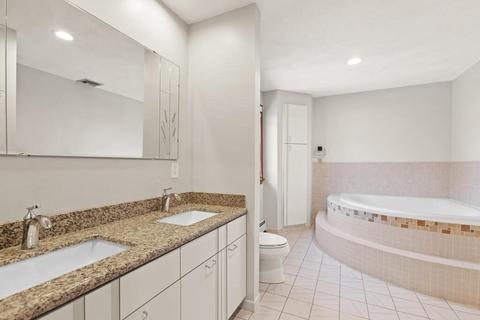 6 Thomas Cir, Stoneham, MA 02180 photo 24