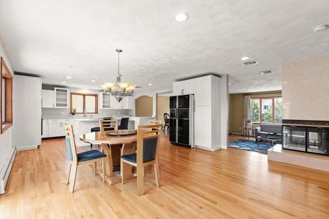 6 Thomas Cir, Stoneham, MA 02180 photo 13