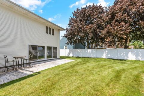 6 Thomas Cir, Stoneham, MA 02180 photo 30