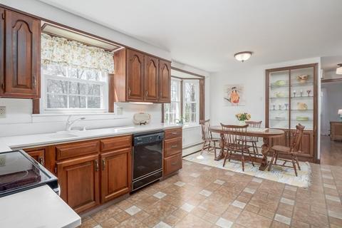 123 Beechwood Rd, Holden, MA 01520 photo 9