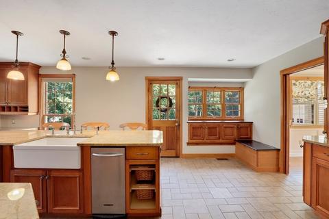 7 Apple Ridge Rd, Sutton, MA 01590 photo 8