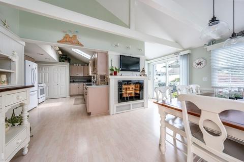 85 Surfside Rd, Dennis, MA 02670 photo 4
