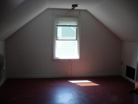 69 Powell Ave, Springfield, MA 01118 photo 12
