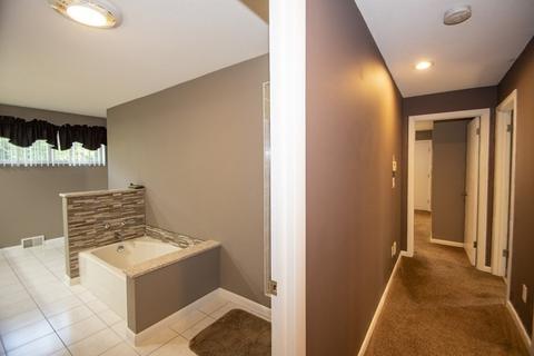 192 Mountainview St, Chicopee, MA 01020 photo 27