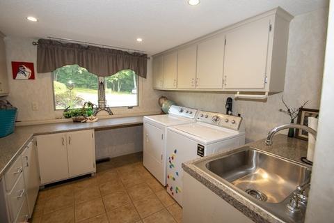192 Mountainview St, Chicopee, MA 01020 photo 34