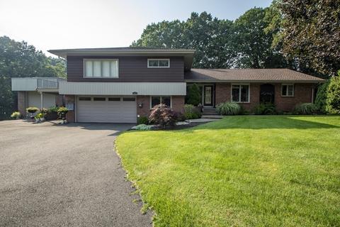 192 Mountainview St, Chicopee, MA 01020 photo 1
