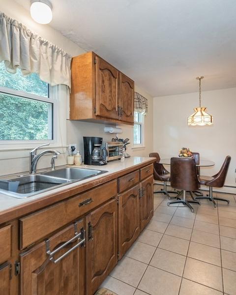 28 Hillside Dr, Springfield, MA 01118 photo 17