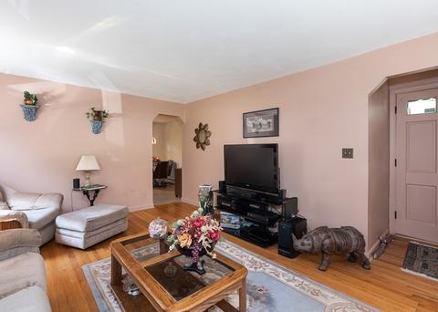 28 Hillside Dr, Springfield, MA 01118 photo 10