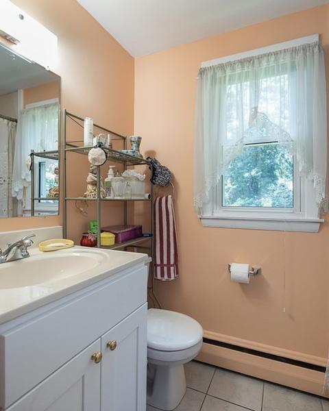 28 Hillside Dr, Springfield, MA 01118 photo 19