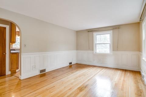 21 Assabet St, Maynard, MA 01754 photo 3