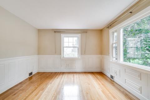 21 Assabet St, Maynard, MA 01754 photo 4