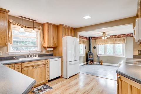 21 Assabet St, Maynard, MA 01754 photo 7