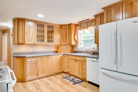 21 Assabet St, Maynard, MA 01754 photo 8