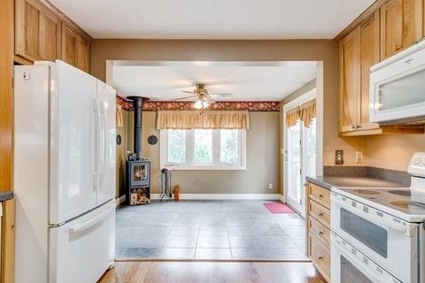 21 Assabet St, Maynard, MA 01754 photo 6