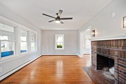 11 Eldridge St, Chicopee, MA 01013 photo 6