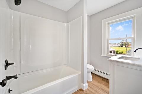11 Eldridge St, Chicopee, MA 01013 photo 17