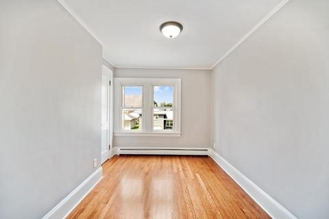 11 Eldridge St, Chicopee, MA 01013 photo 23