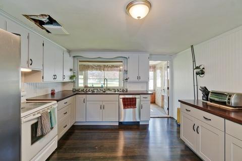 32 Main St, Upton, MA 01568 photo 9