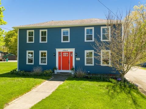 32 Main St, Upton, MA 01568 photo 2