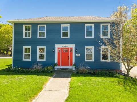 32 Main St, Upton, MA 01568 photo 1