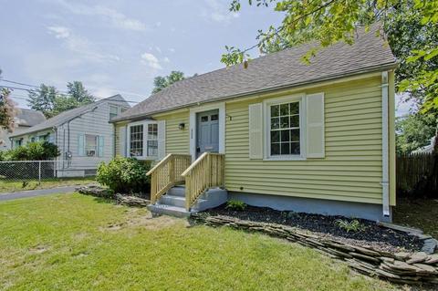 202 Davis St, Springfield, MA 01104 photo 3