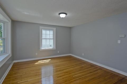 202 Davis St, Springfield, MA 01104 photo 7