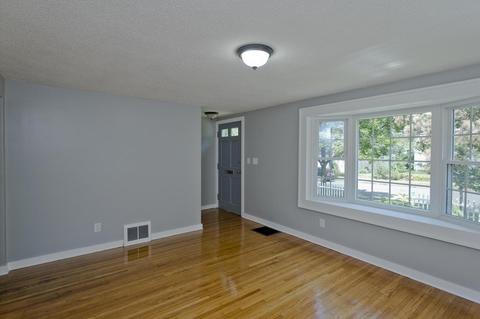 202 Davis St, Springfield, MA 01104 photo 10