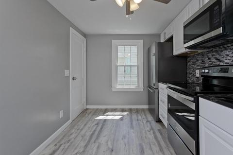 202 Davis St, Springfield, MA 01104 photo 12