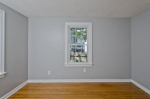 202 Davis St, Springfield, MA 01104 photo 23