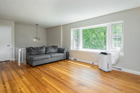 30 Pine Tree Dr, Worcester, MA 01609 photo 2