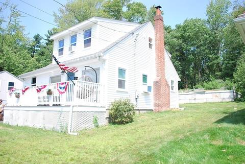 44 Taft Ave, Mendon, MA 01756 photo 3