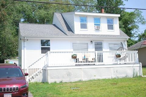44 Taft Ave, Mendon, MA 01756 photo 5